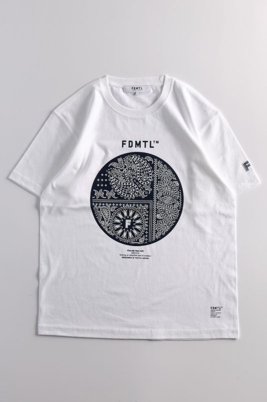 PRINTED PAISELY TEE